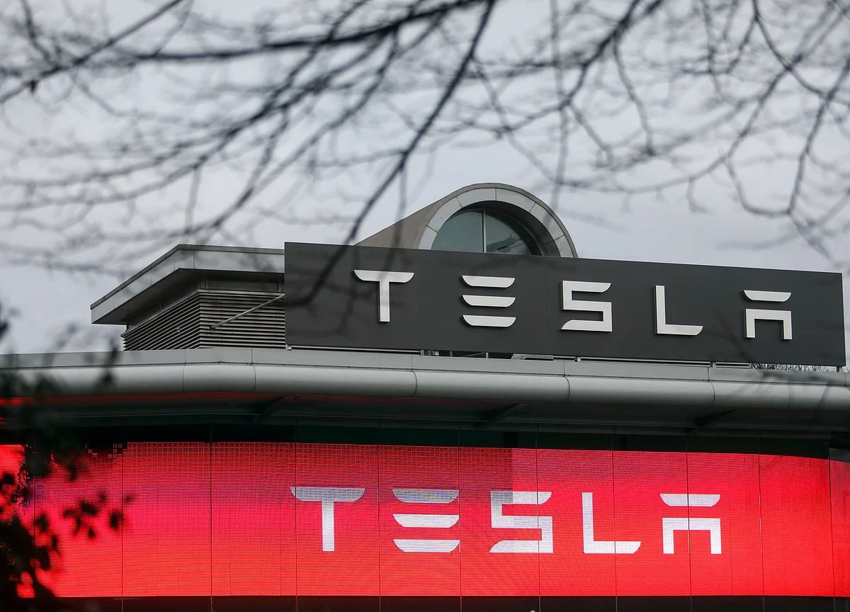 Tesla Fills Chief Accounting Officer Void With Seagate's CFO