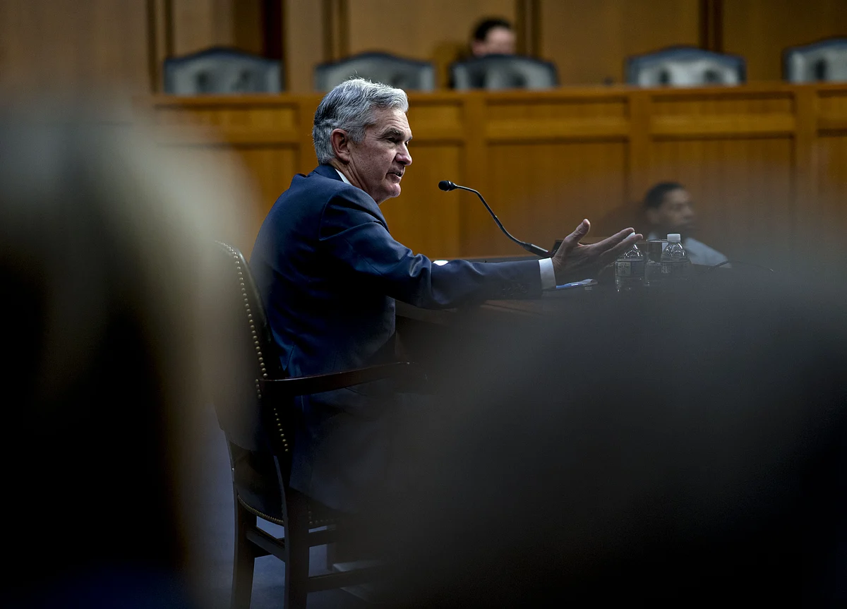 Powell Says Cryptocurrencies Aren't Big Enough to Pose a Threat