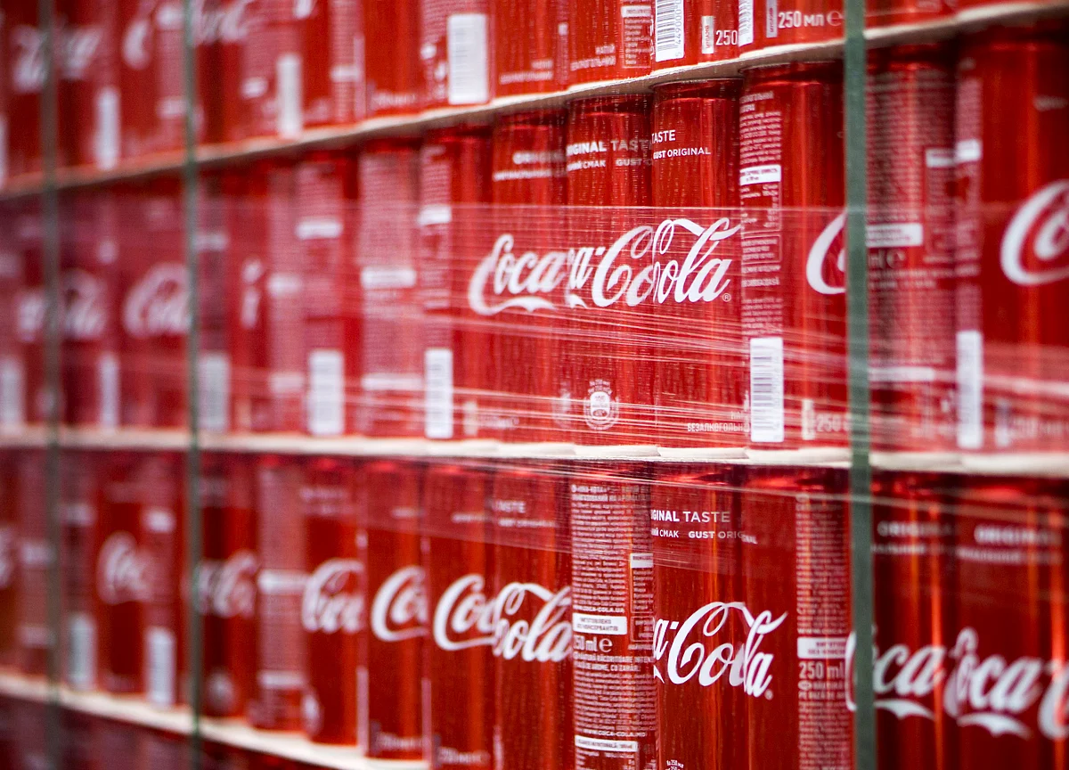 Xi Faces Hurdles Bashing American Brands in a Trump Trade War