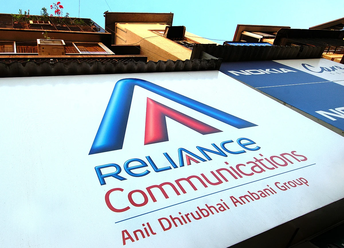 TDSAT Exempts RCom Spectrum From Levies, Asks Telecom Department To Return Rs 2,000 Crore