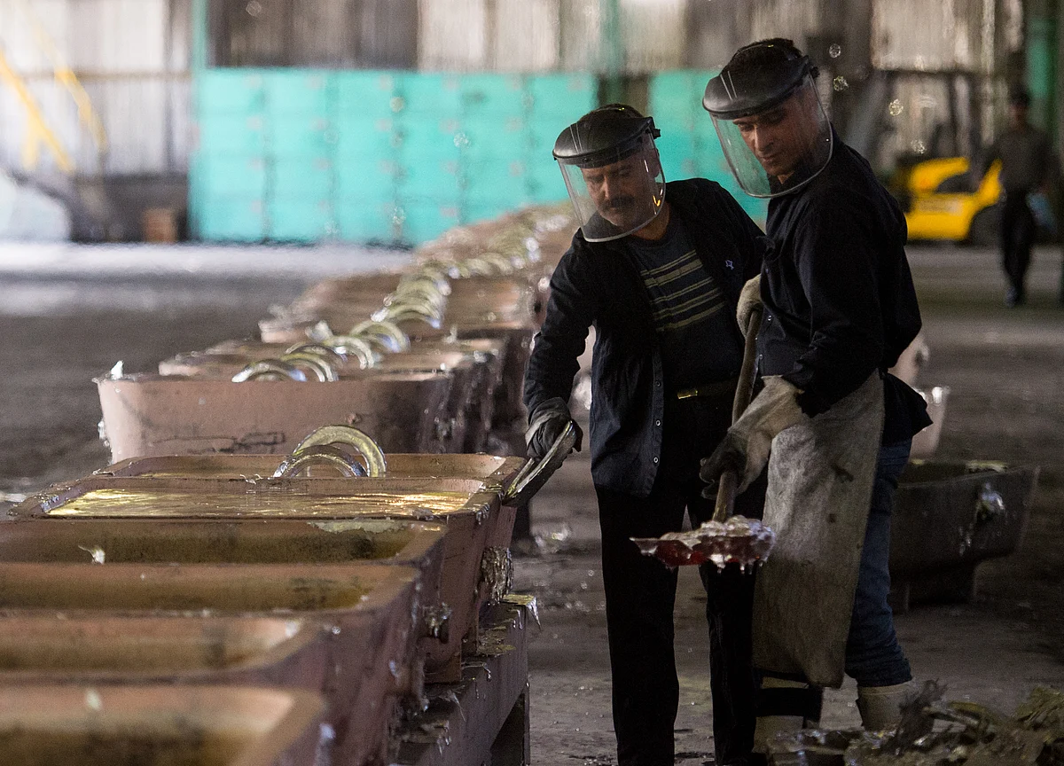What to Watch in Commodities: Iran, Big Oil, Miners, Gold, Crops