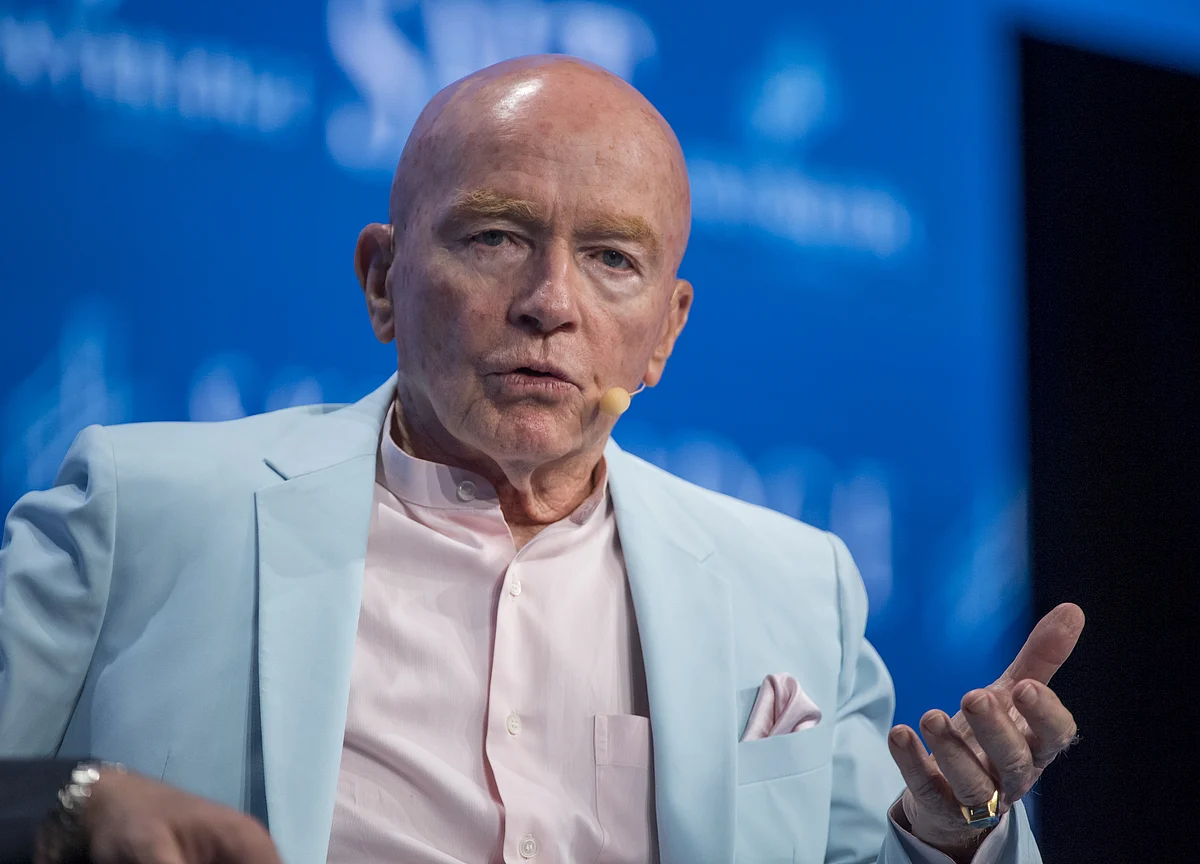 India Increasing Rates Now Would Be ‘Big Mistake,’ Mobius Says