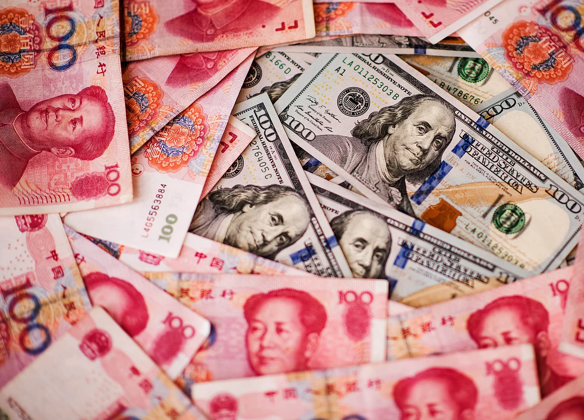 JPMorgan Sees All-Out U.S.-China Tariffs, Lowers Yuan Call