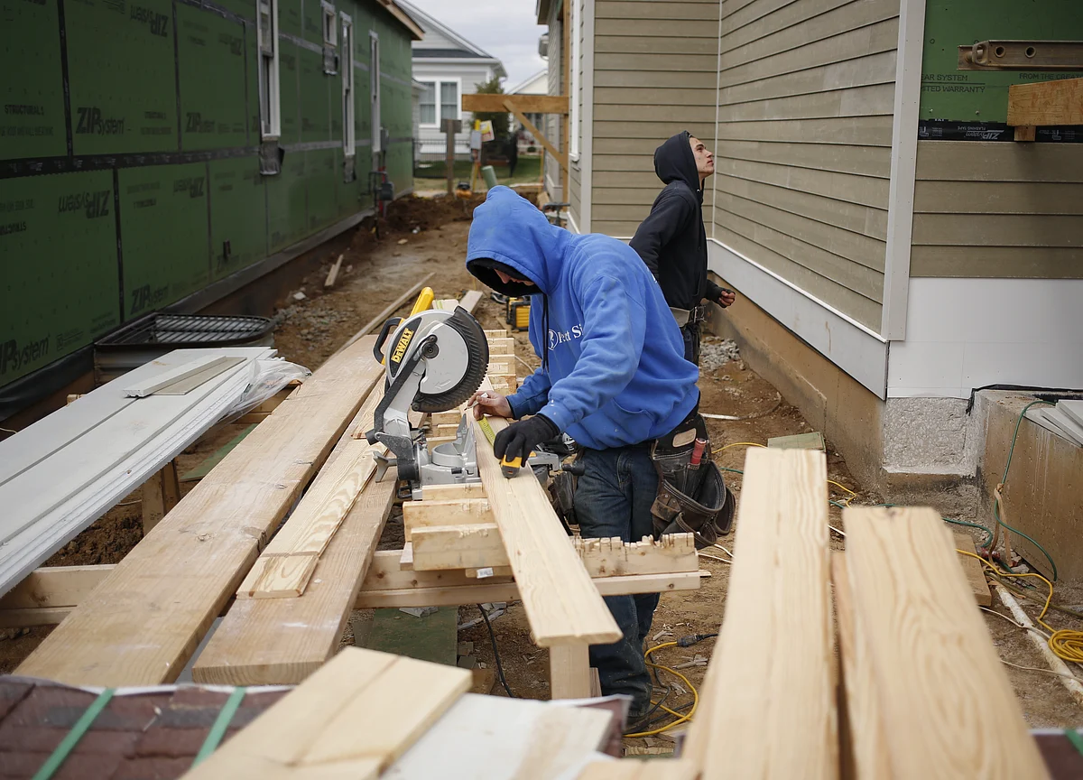 U.S. Housing Starts Drop by Most Since '16 to Nine-Month Low