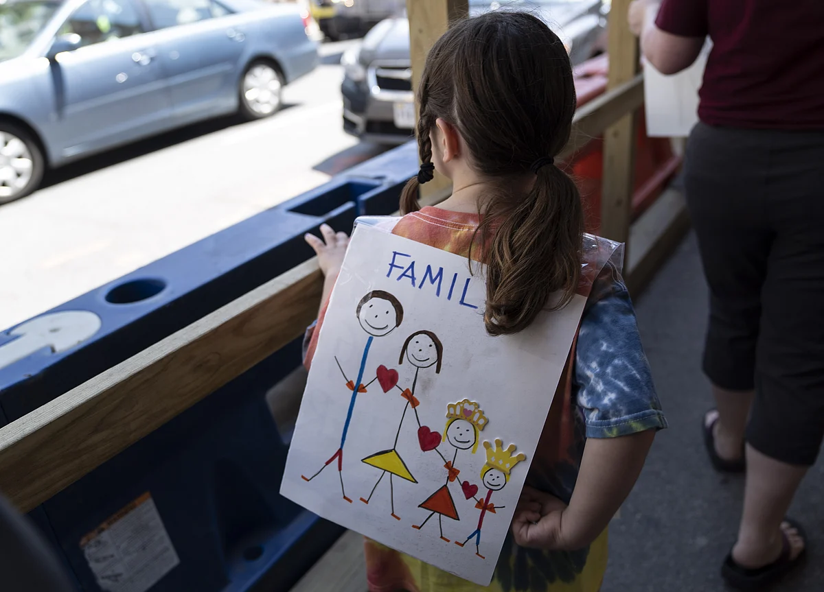 Judge Demands ‘Straight-Forward’ Process to Reunite Migrants