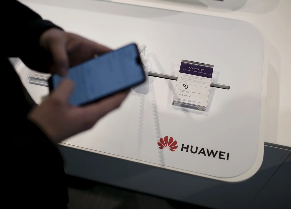 Huawei's Rapid Growth, Alleged Theft Helped Sow Mistrust in U.S.