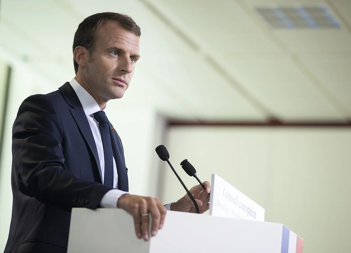 Islamist Militants Focus of Macron-Buhari Talks in Nigeria