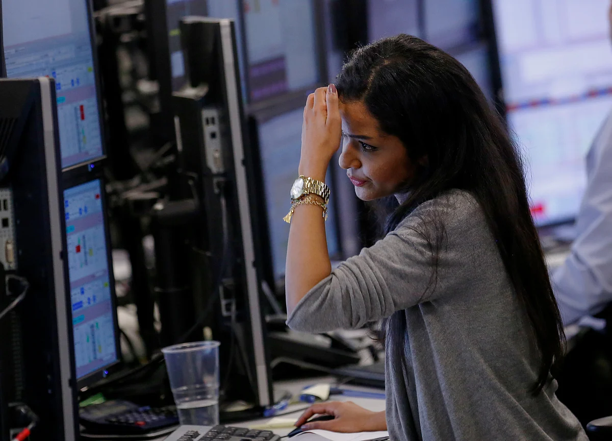 When Markets Go Crazy, Women Are More Likely to Keep Their Cool