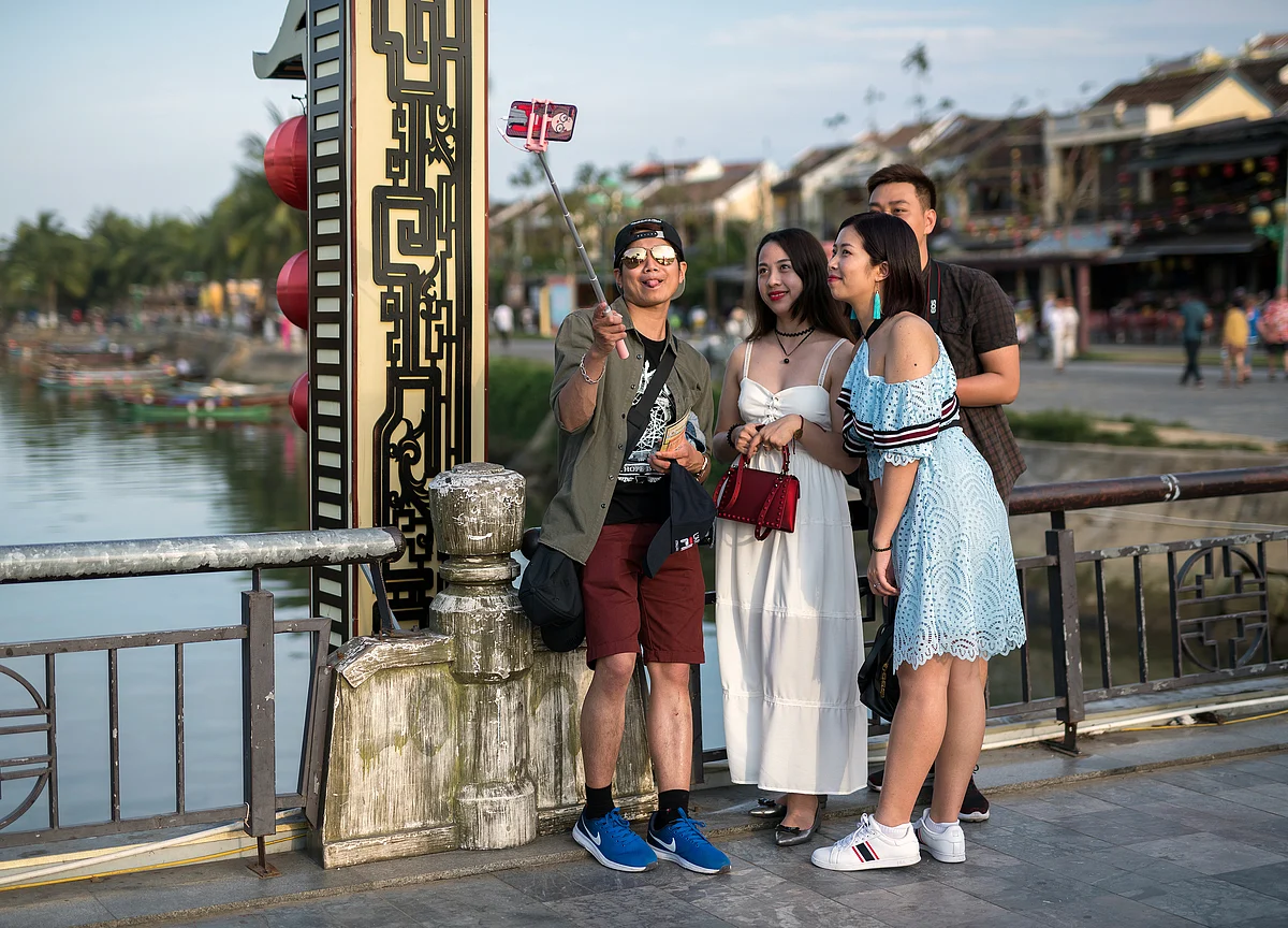 Why Cuba’s Missing Out on Asia’s Big-Spending Tourists