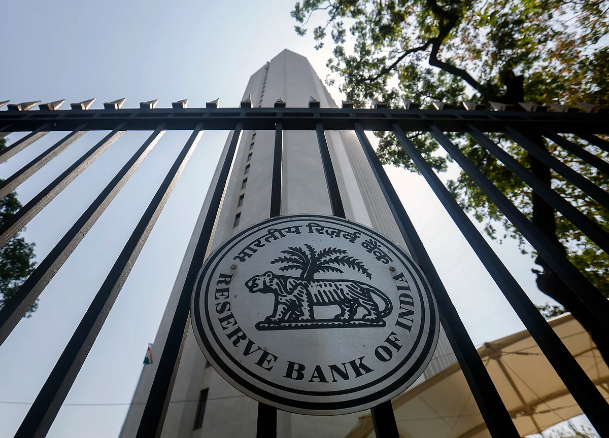 RBI Needs To Step Up Pace Of Liquidity Infusion, Say Analysts