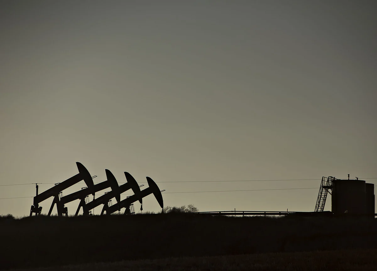 Oil Posts Weekly Gain Despite Goldman’s Gloomy Demand Outlook