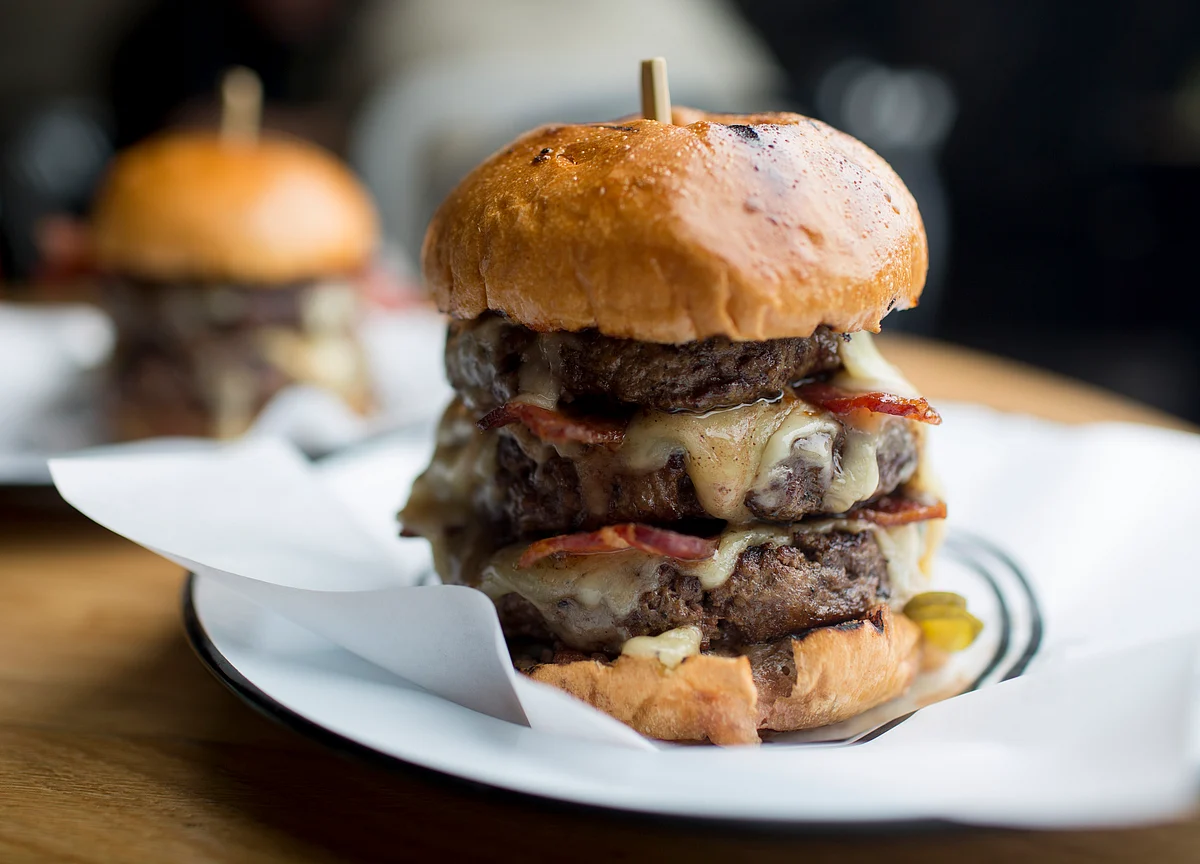 Japan’s Beloved Hamburger Curry, Now in Europe