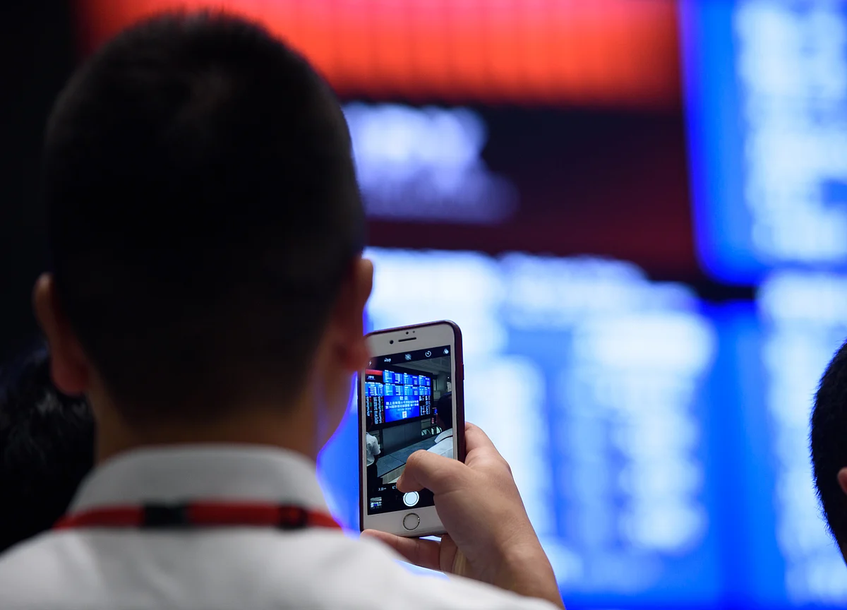 Goldman Says It’s Time to Buy the Dip in Beaten-Down Emerging Markets