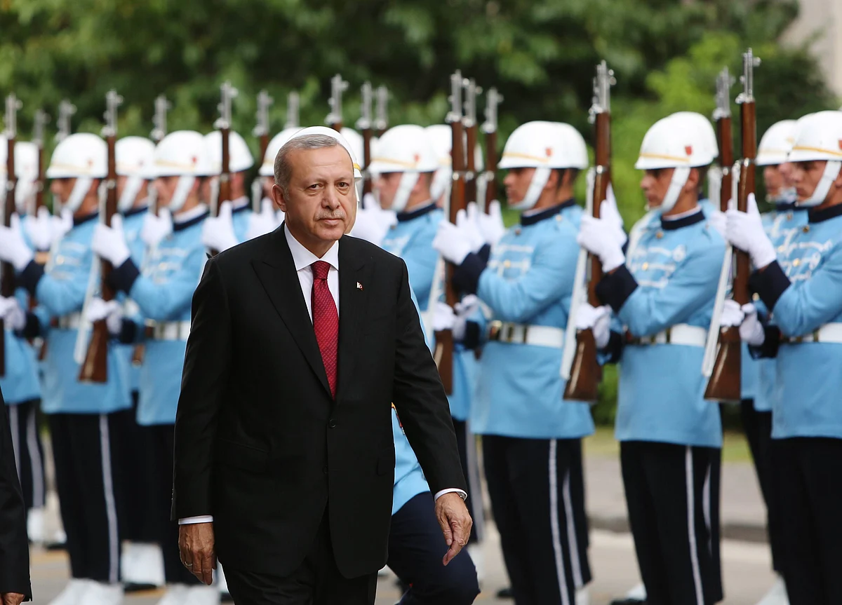 Turkey Moves to Ward Off Financial Crisis as U.S. Spat Worsens
