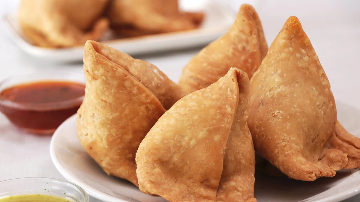 Indian food items like samosa are rich in trans fats especially when cooked outside.