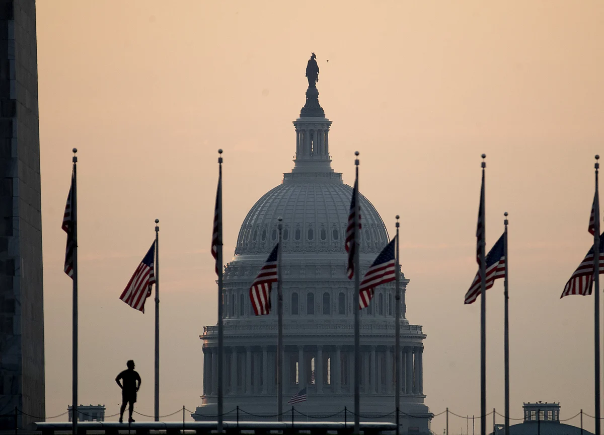 U.S. Midterms Pose Big Risk for Markets, Standard Chartered Says