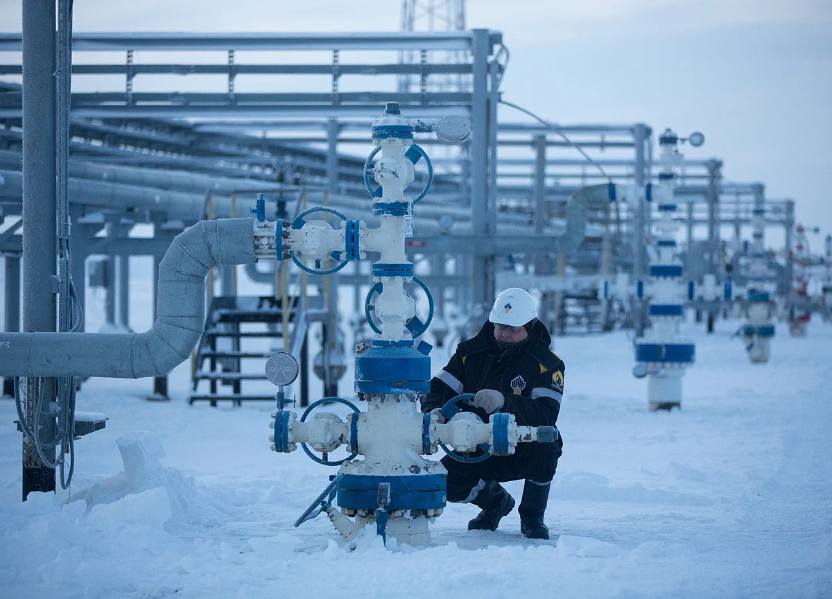 Melting Ice In the Arctic Is Opening a New Energy Trade Route