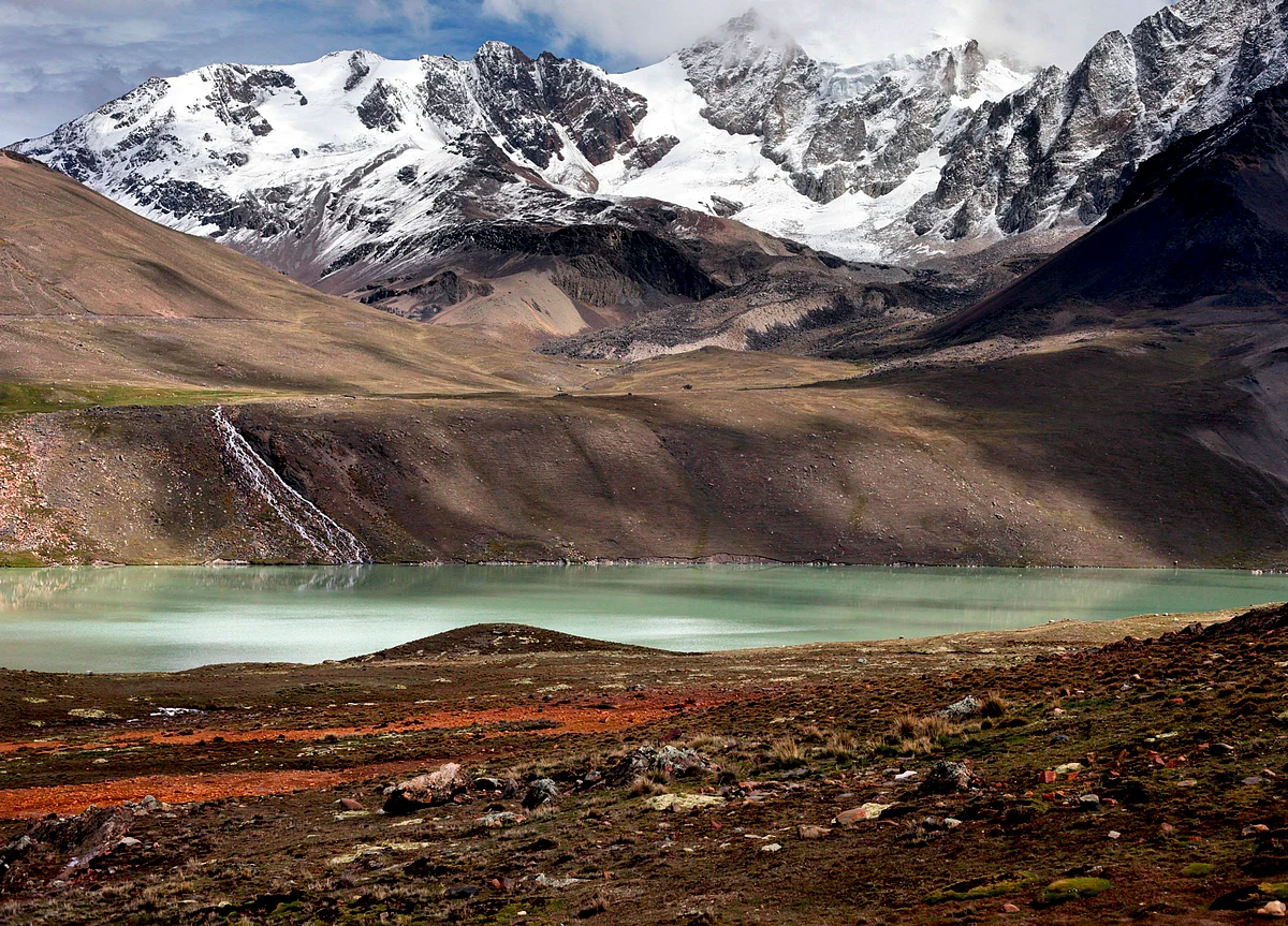 Man-Made Glaciers Could Fix the Himalayan Water Crisis