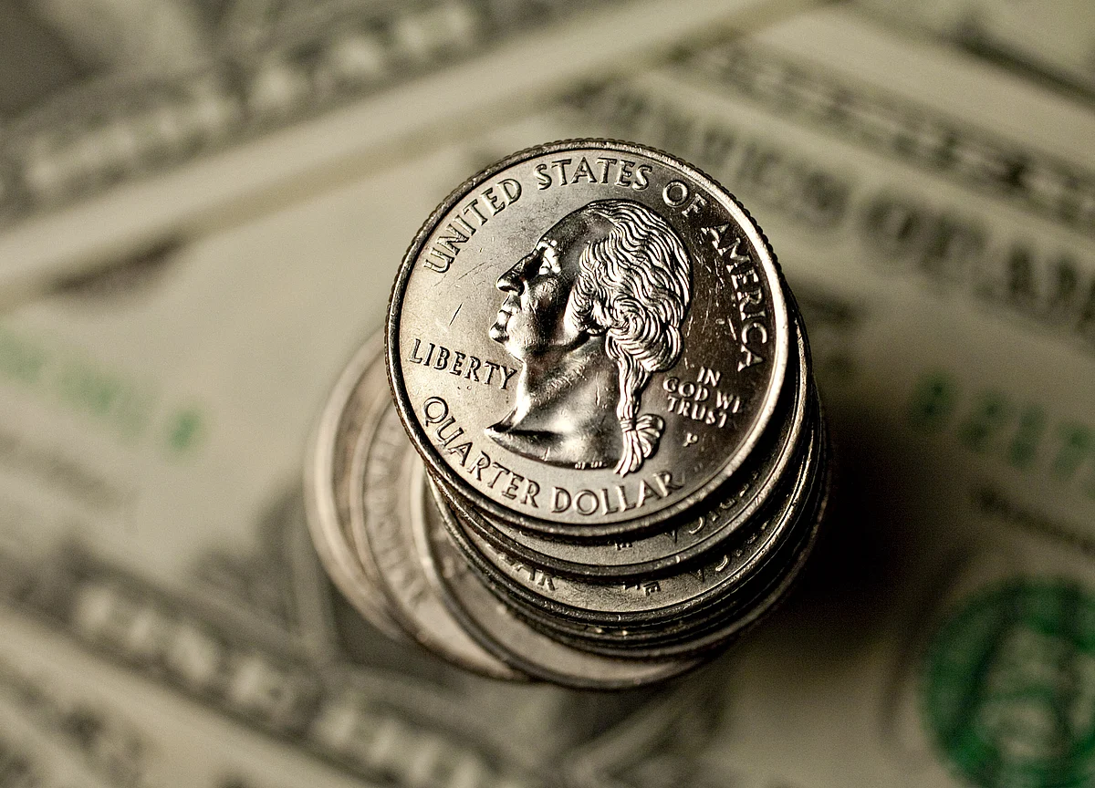 Dollar Index Marks Worst Weekly Decline Since February
