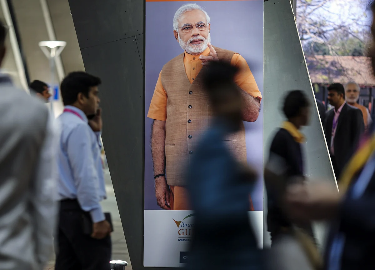 ‘Tsunami of Negatives’ to Sink $2.8 Billion India-Bond Support