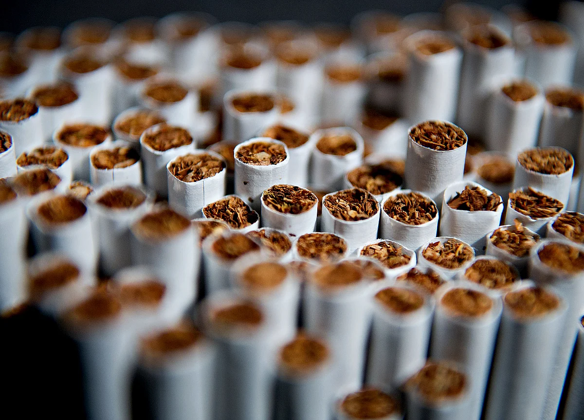 Smoking With the Boys May Be Leaving Women Executives Behind