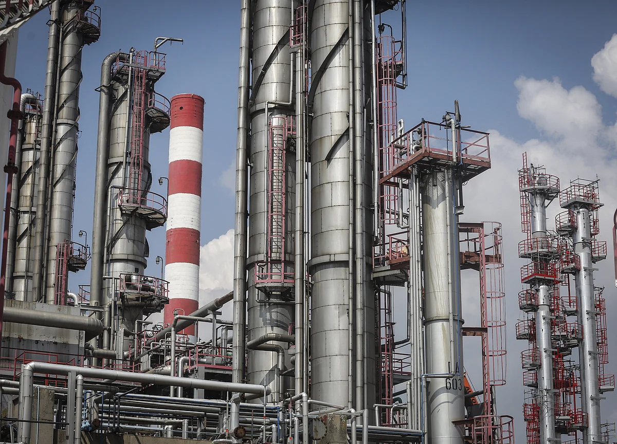Hurricane Ida Impact - Gas, LNG, Oil Prices, GRM Up, But Petrol Cracks Down: ICICI Securities