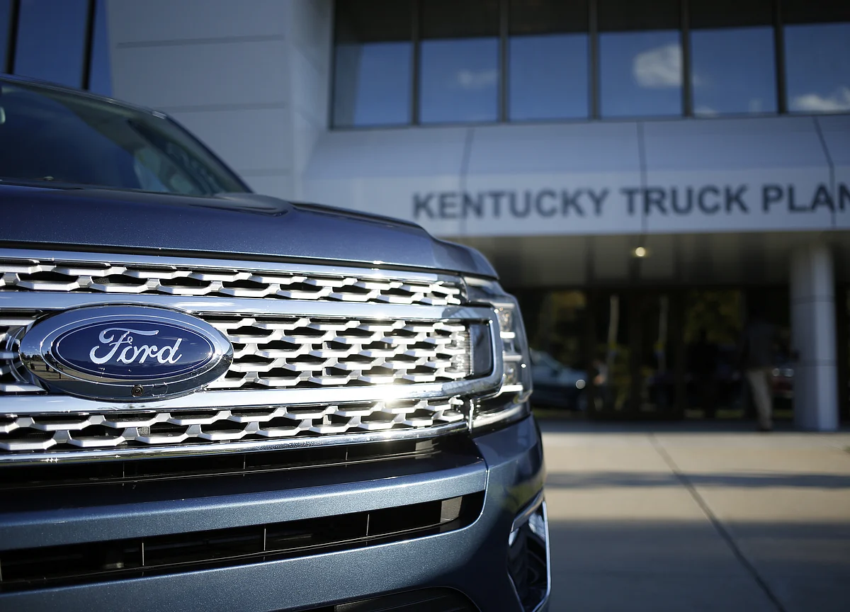 Apple, Ford Urged by Trump to Move Jobs Home. They Probably Won’t.