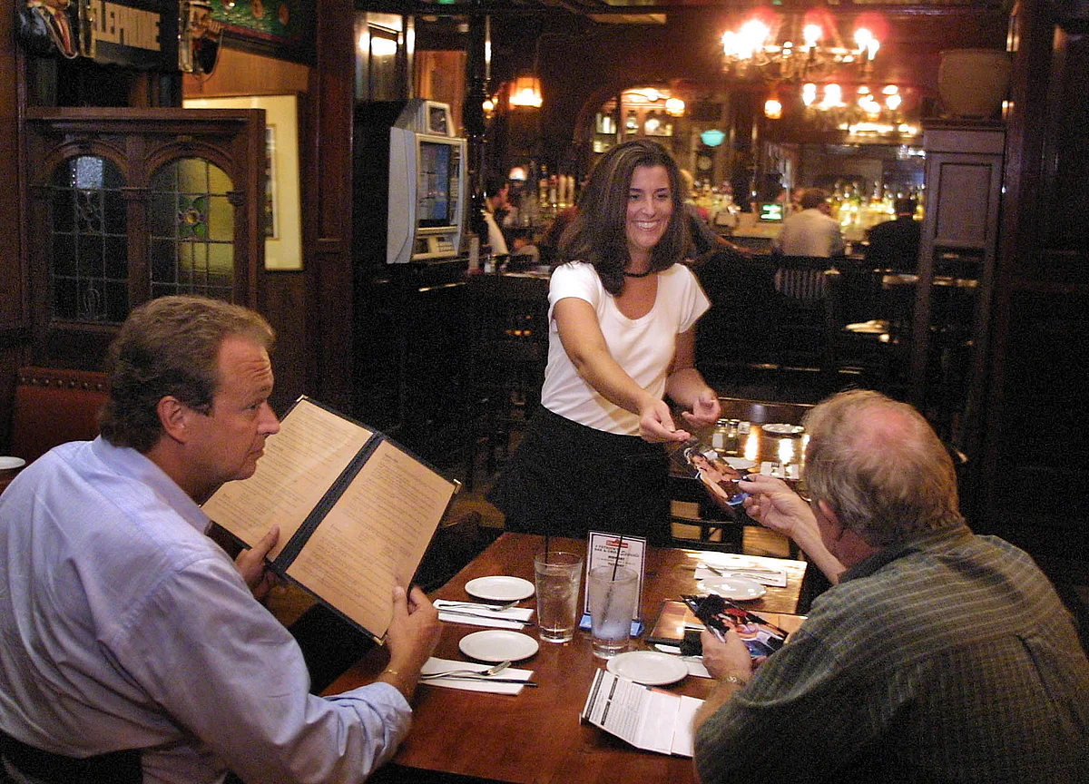 Chicago’s Dining Star Is Diminishing