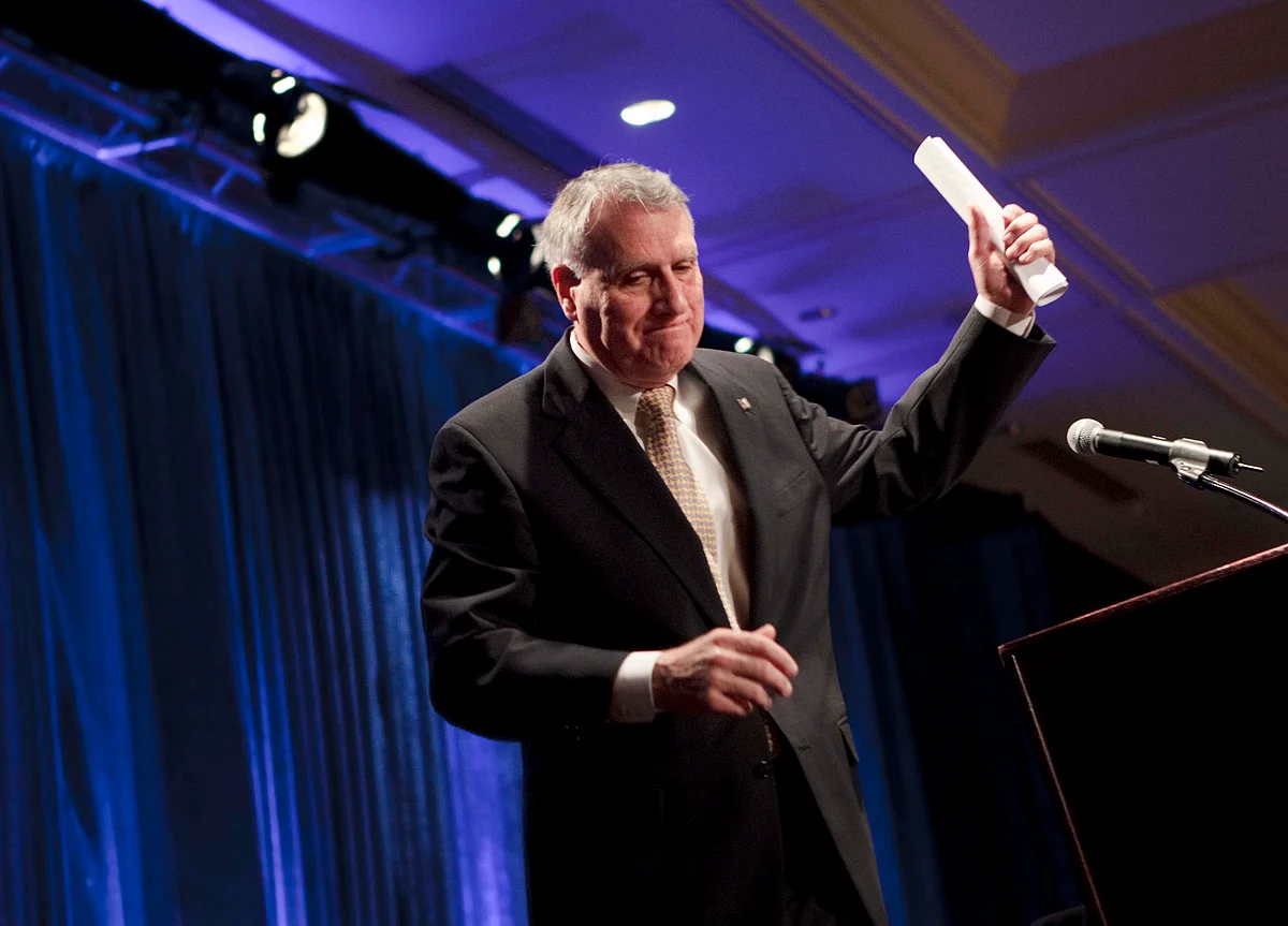 Jon Kyl, Former Republican Senator, Picked to Replace McCain