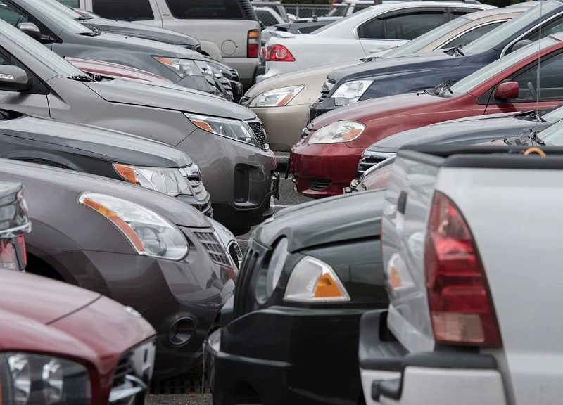 Auto Retail Sales: Dealers Rush To Offload BS-IV Vehicles But Lockdown Slows Sales