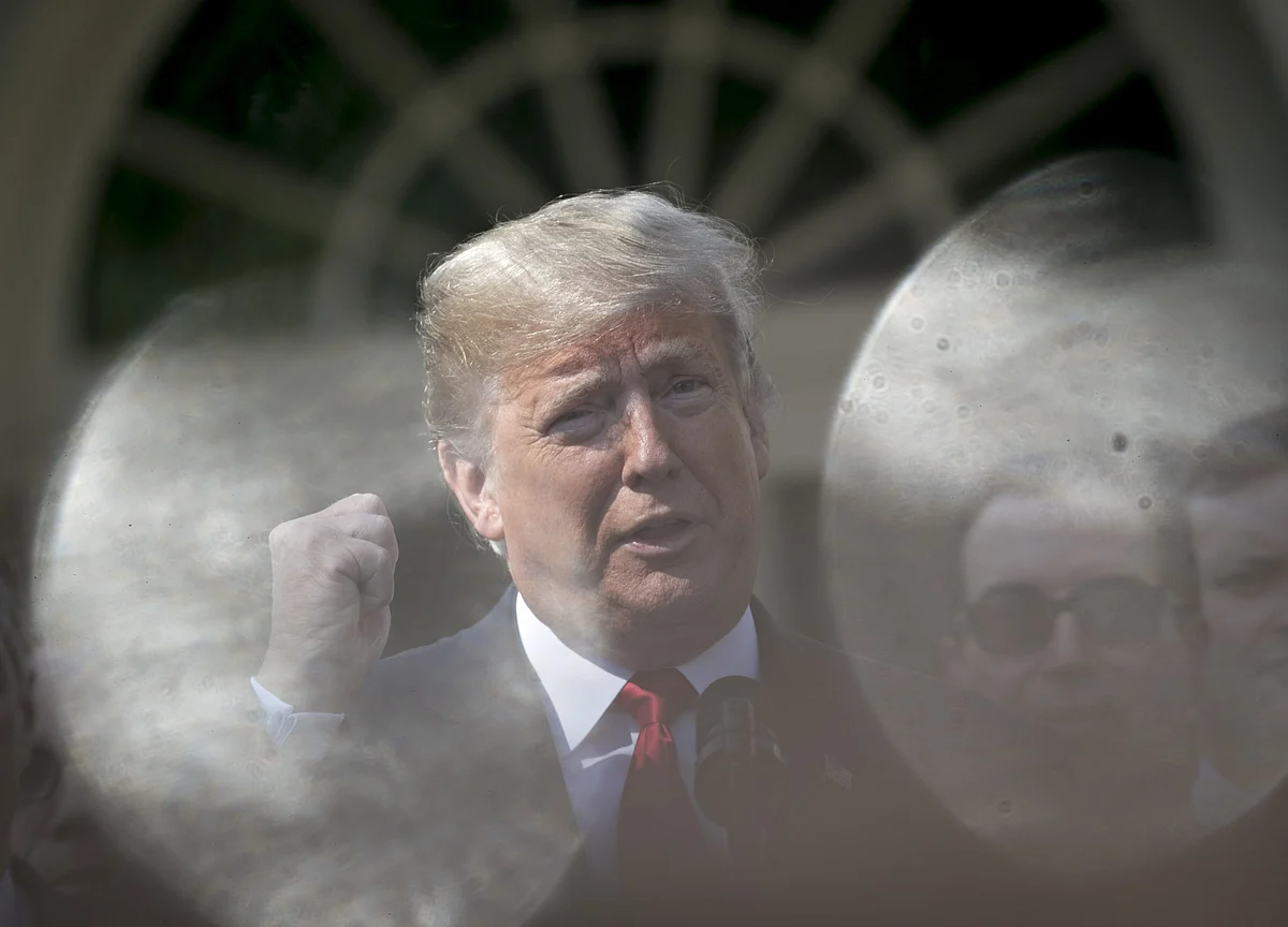 Trump Reacts Best to Maps and Images, Deputy Spy Chief Says