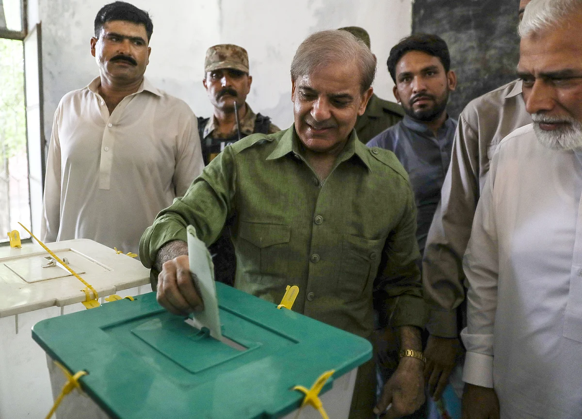 Pakistan Opposition Leader Shehbaz Sharif Arrested in Graft Case