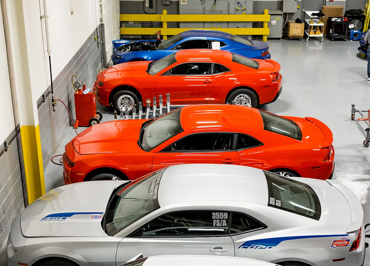 GM Shows Money Can Be Made in the Boring, Old Car Business