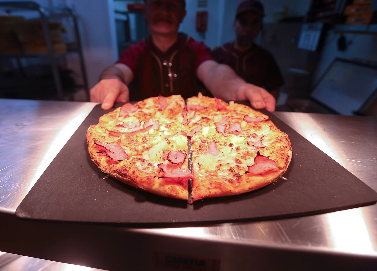 Pizza Hut Will Enlist Robots in Quest to Slice Delivery Times