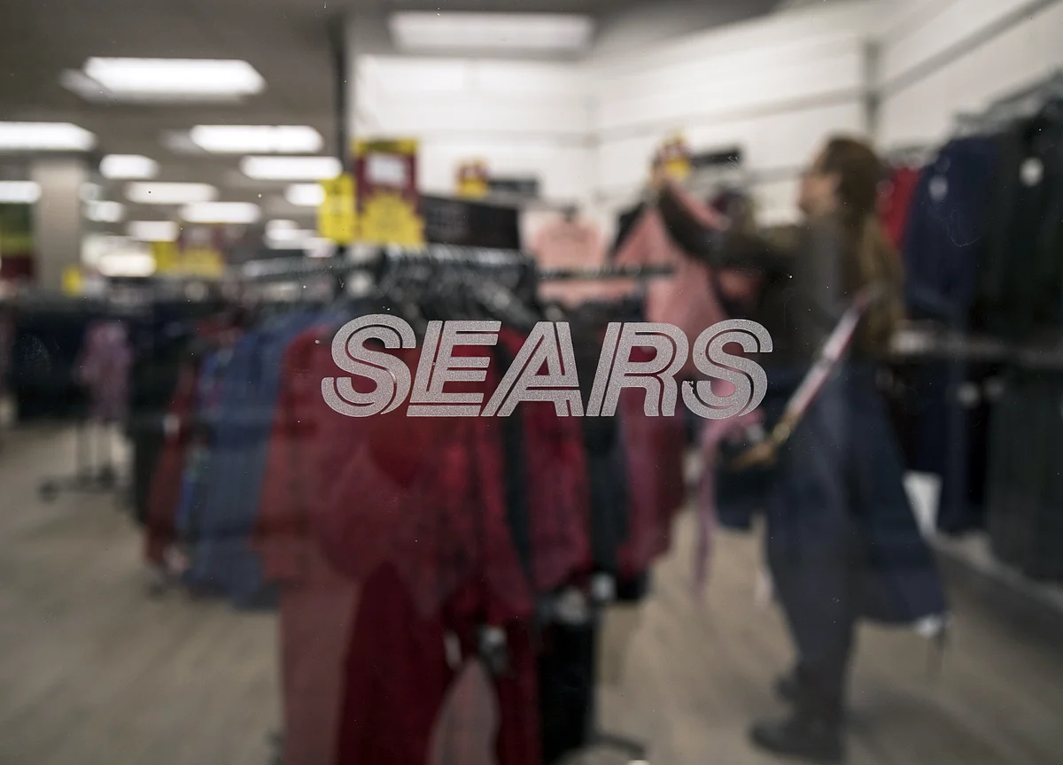 Cyrus Becomes Sears Bankruptcy Lender After Cutting a Deal in Courthouse Hallway