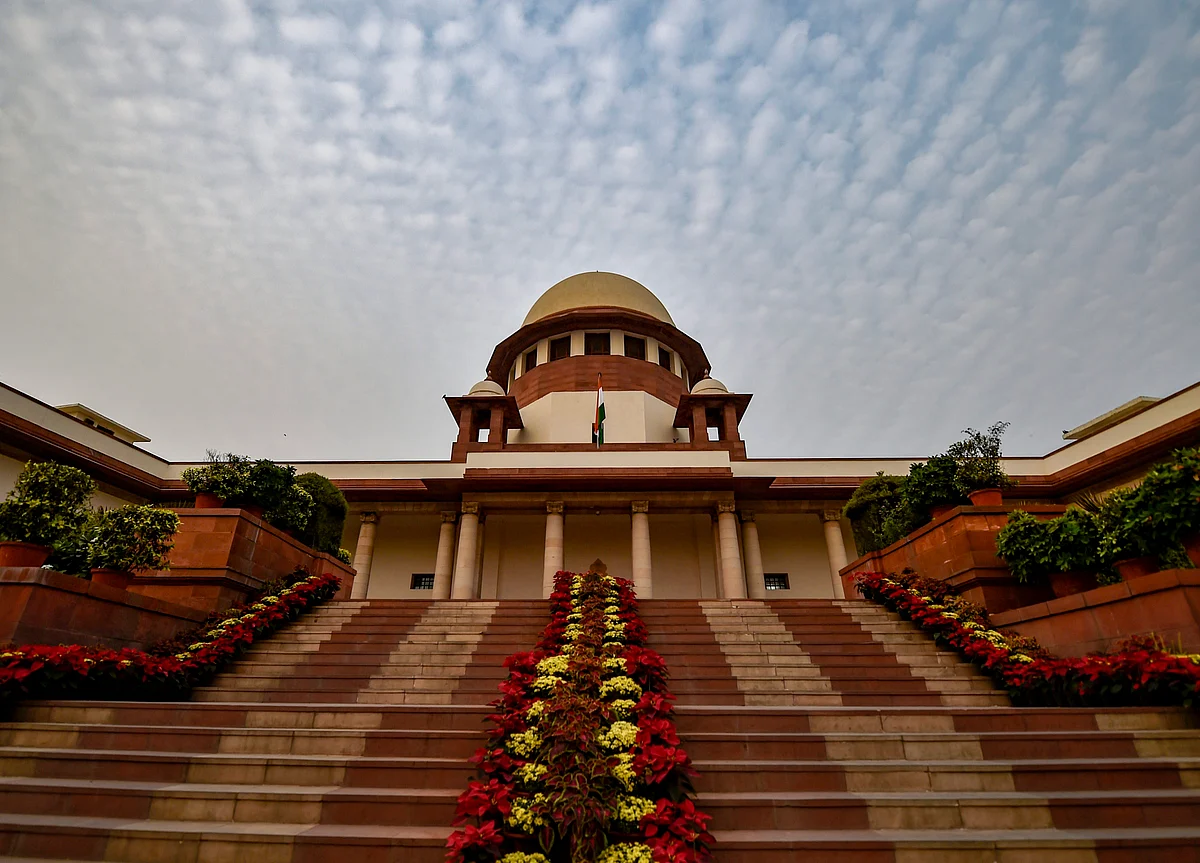 Supreme Court To Consider Listing Of Review Petitions In Rafale Case