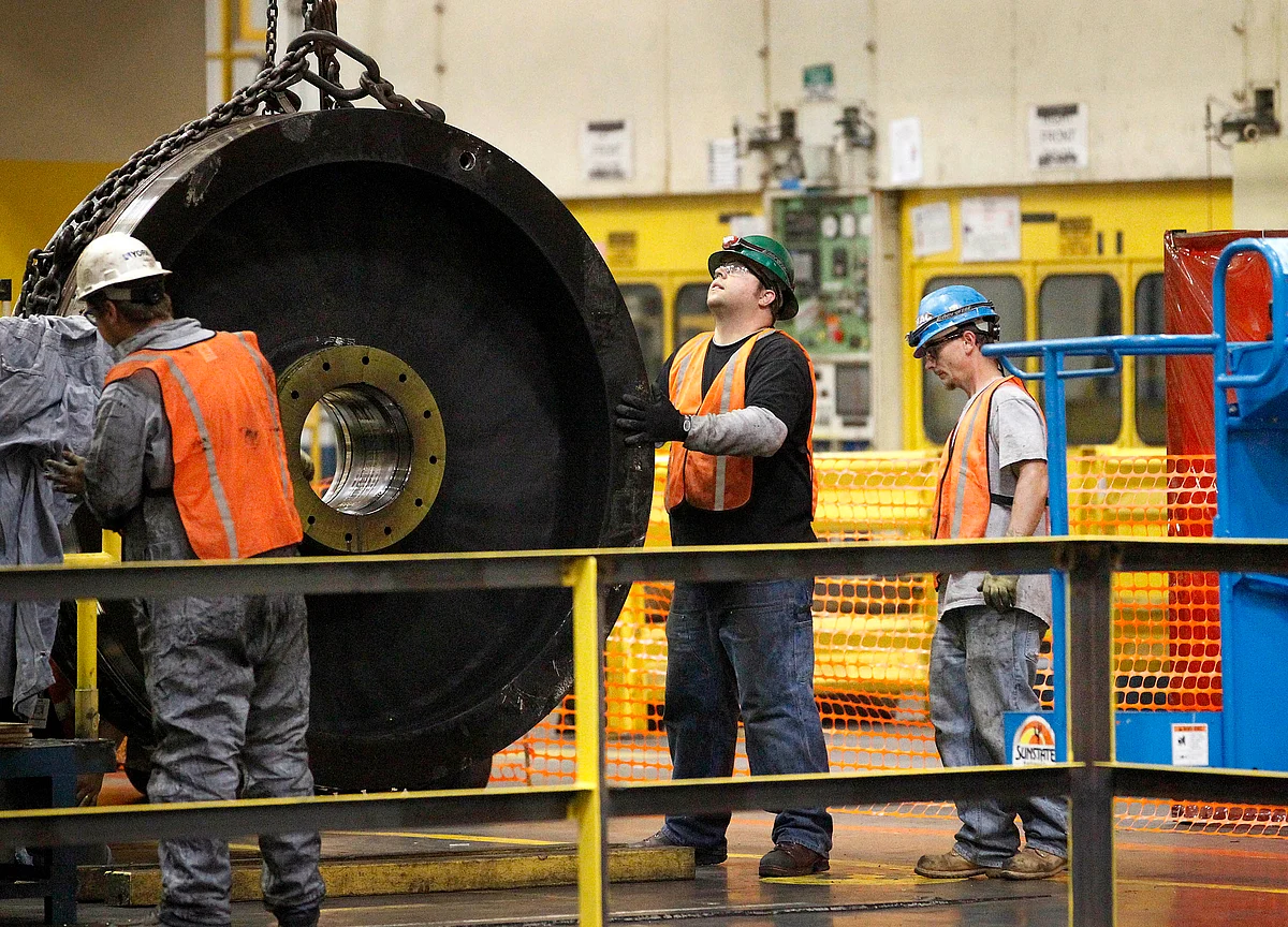 Humming U.S. Factories End 2018 on a Sour Note