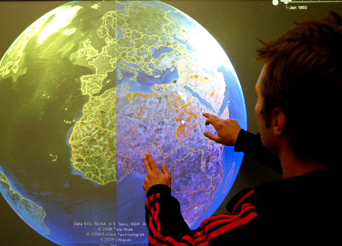 Inside the ‘Wikipedia of Maps,’ Tensions Grow Over Corporate Influence