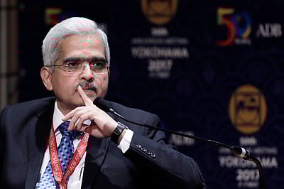 Shaktikanta Das In His Own Tweets What India S New Central Bank Governor Thinks