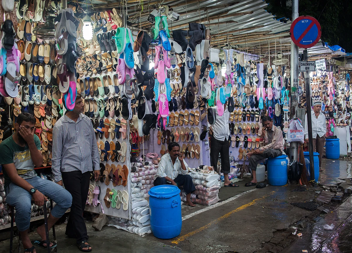 Fitch Pares India’s Growth Forecast Amidst Global Downturn