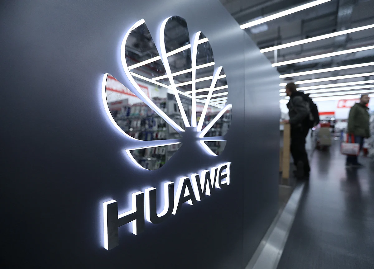 Huawei Is Not Obliged to Open ‘Back Doors’ for China, Chair Says