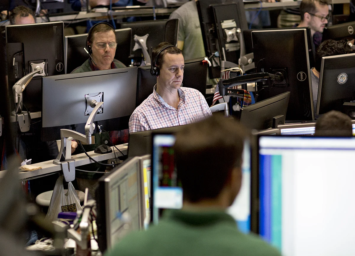 Stocks Climb on Stimulus Hope After Weak Jobs Data: Markets Wrap
