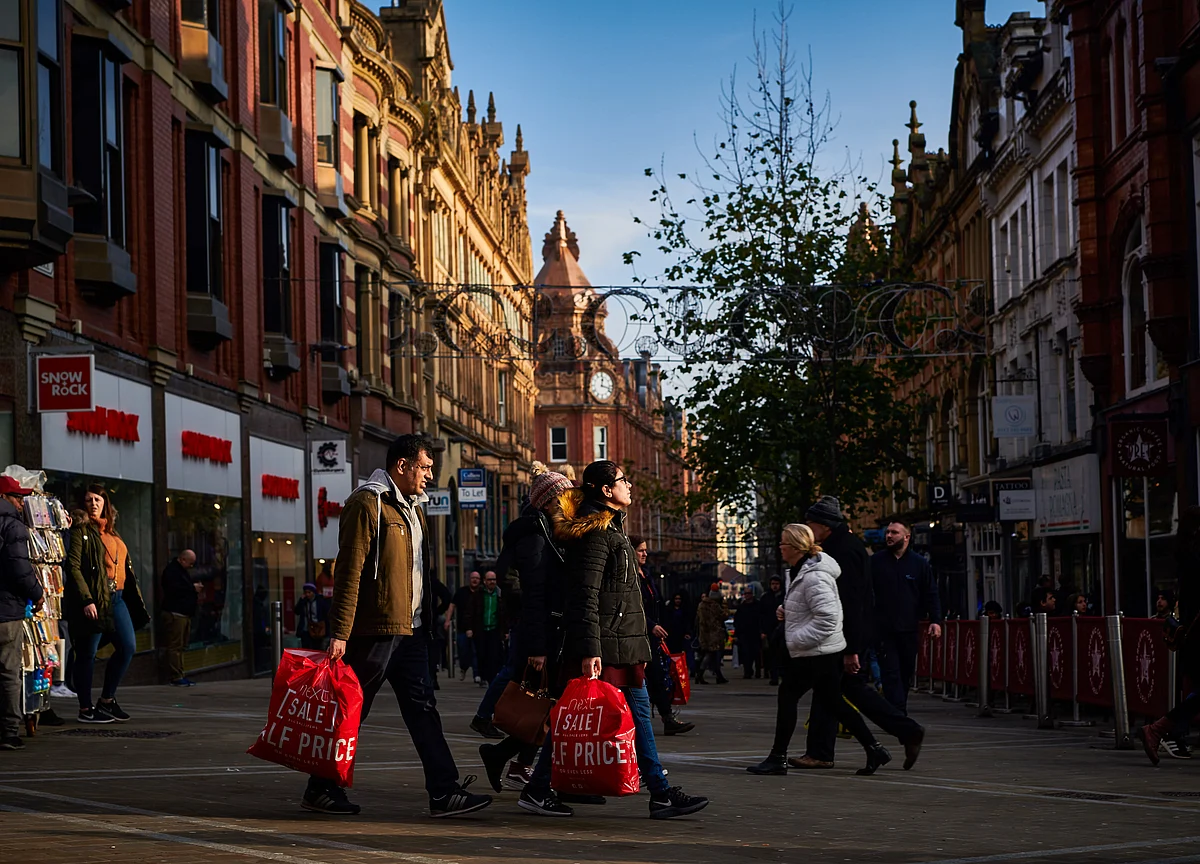 U.K. Retail Sales Plunge in December in Black Friday Hangover