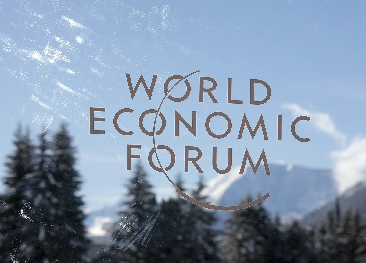 Abe, Merkel Top the Bill for ‘Globalization 4.0’ at Davos
