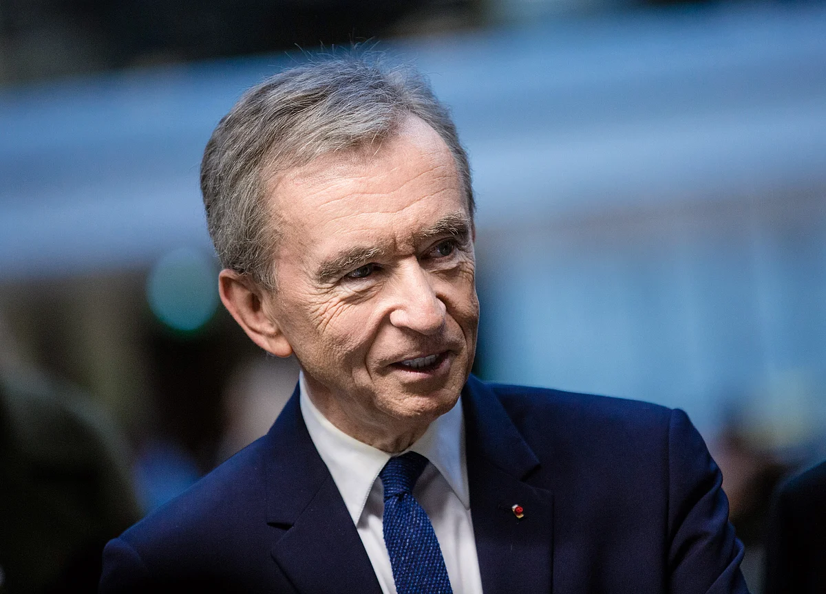 Bernard Arnault Overtakes Buffett to Become World's Third-Richest Person