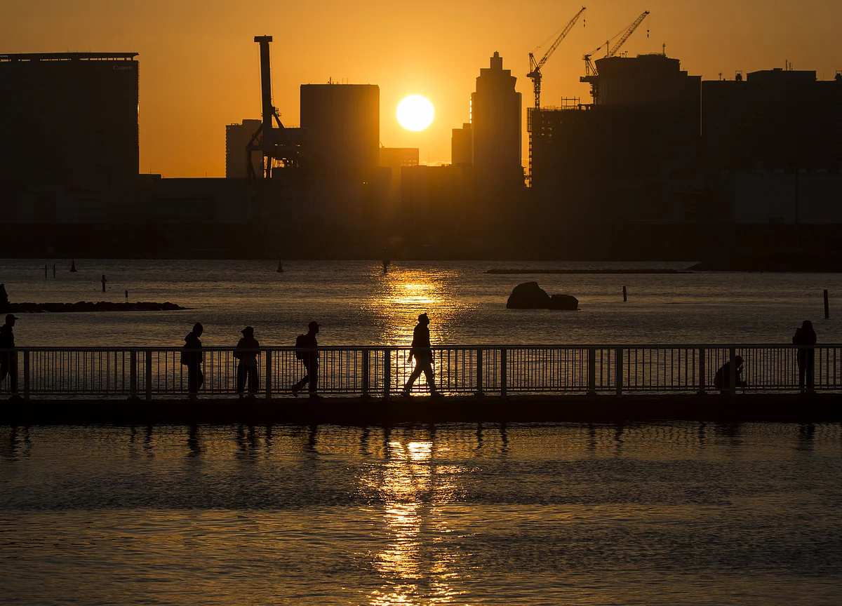 BQuick On Jan. 10: Top 10 Stories In Under 10 Minutes