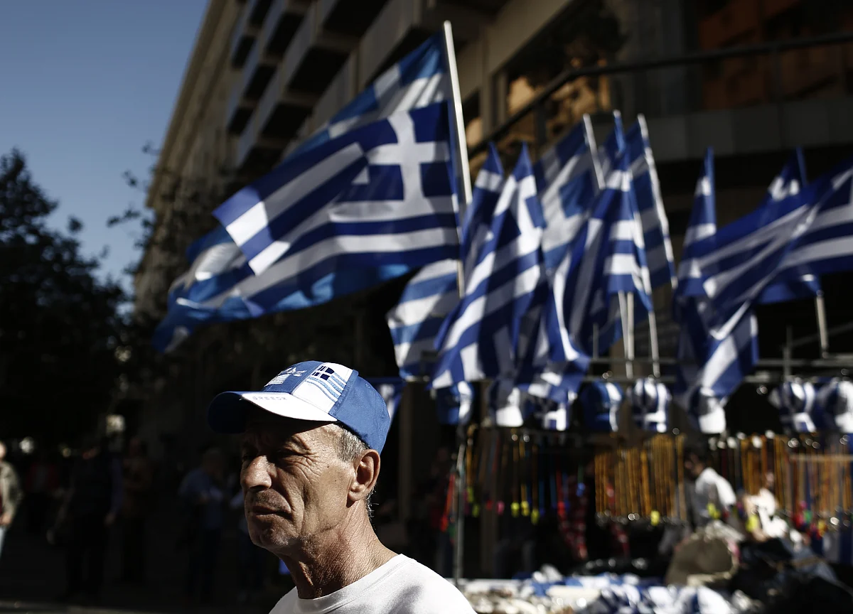 Greeks Marching as Storm Grows Over Tsipras's Macedonia Deal