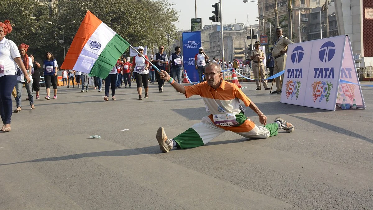 A participant in the Tata Mumbai Marathon prepares to run. (Source: Tata Mumbai Marathon’s Official Twitter Handle)