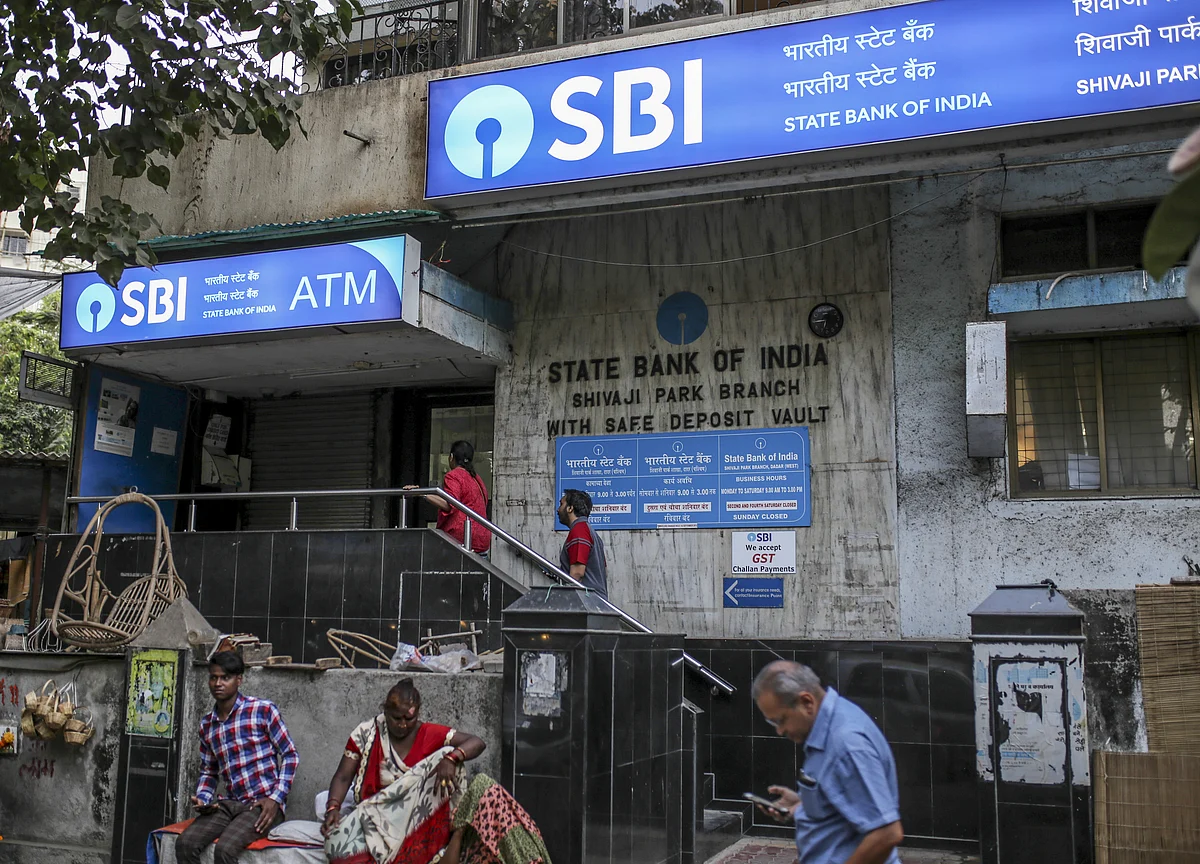 India's SBI Selects Banks for $1.4 Billion Share Sale