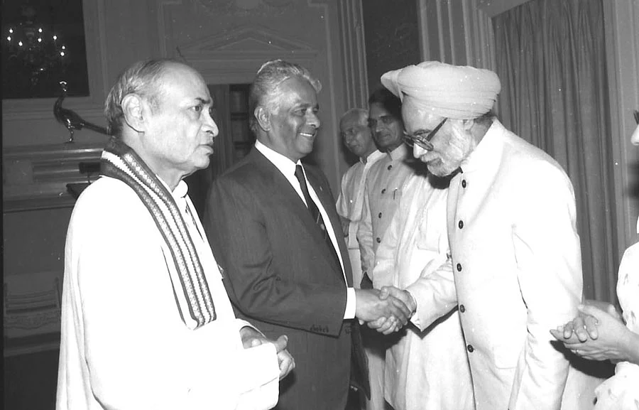 PV Narasimha Rao and Manmohan Singh in New Delhi. (Photograph: PIB)